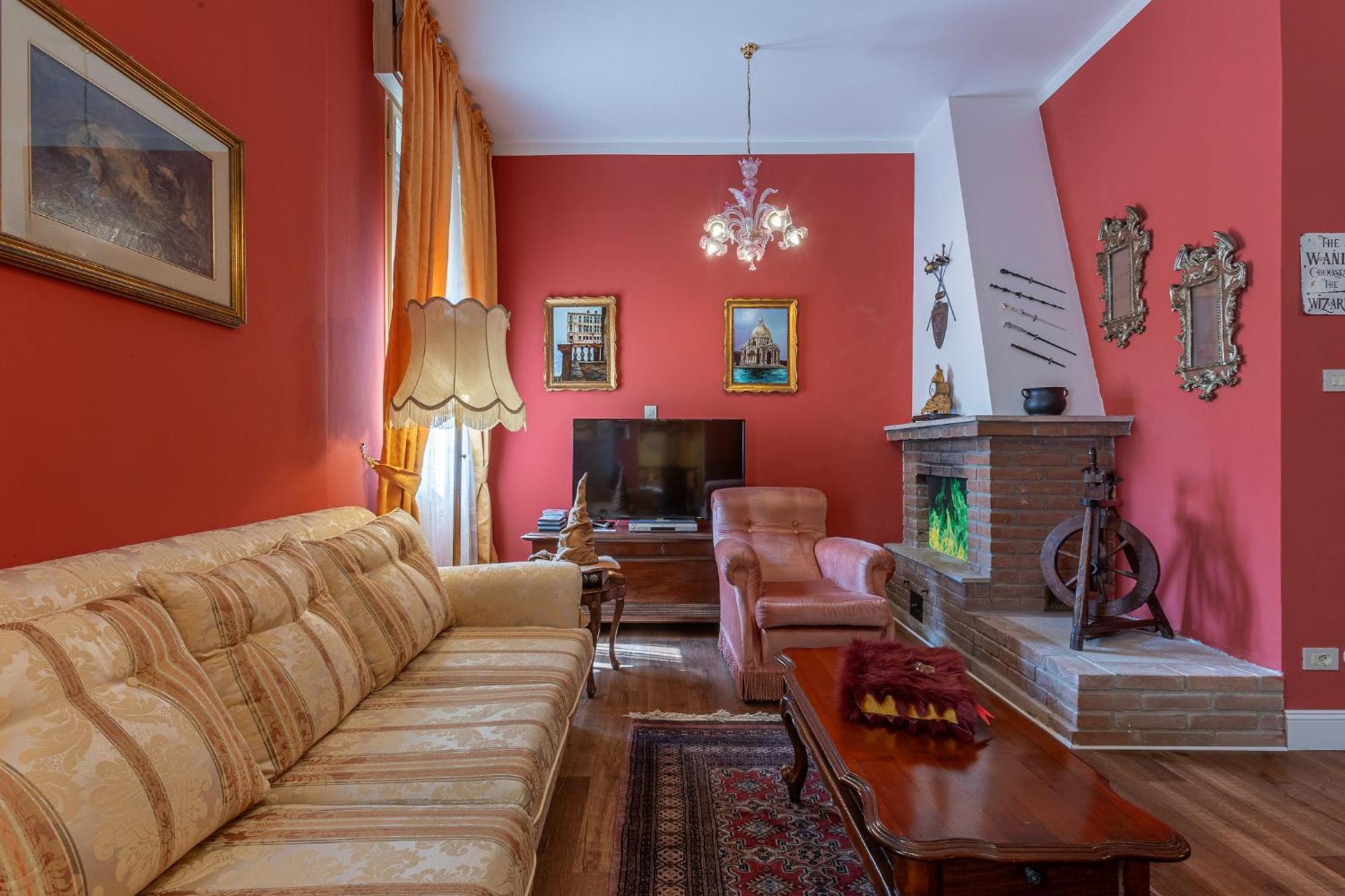 The House Of Harry Potter And A Story Apartment Ferrara